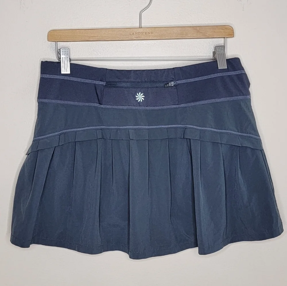 Athleta Dark Gray Runaround Skort Size Medium Golf Tennis Pickleball